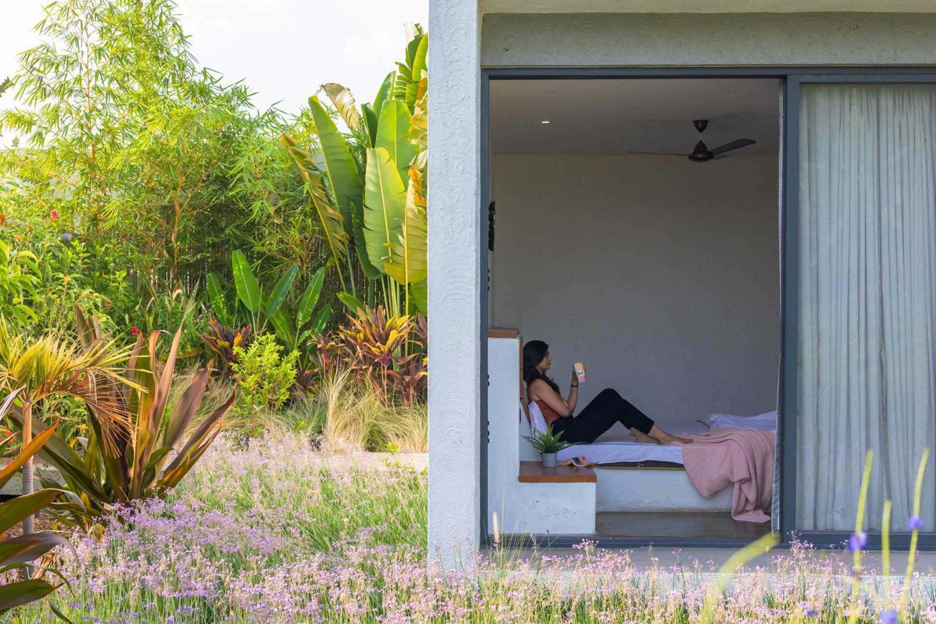 Open House By Stayvista - Nestled In Nature, Featuring A Swimming Pool & Expansive Lawn For A Serene Retreat Shikrapur المظهر الخارجي الصورة