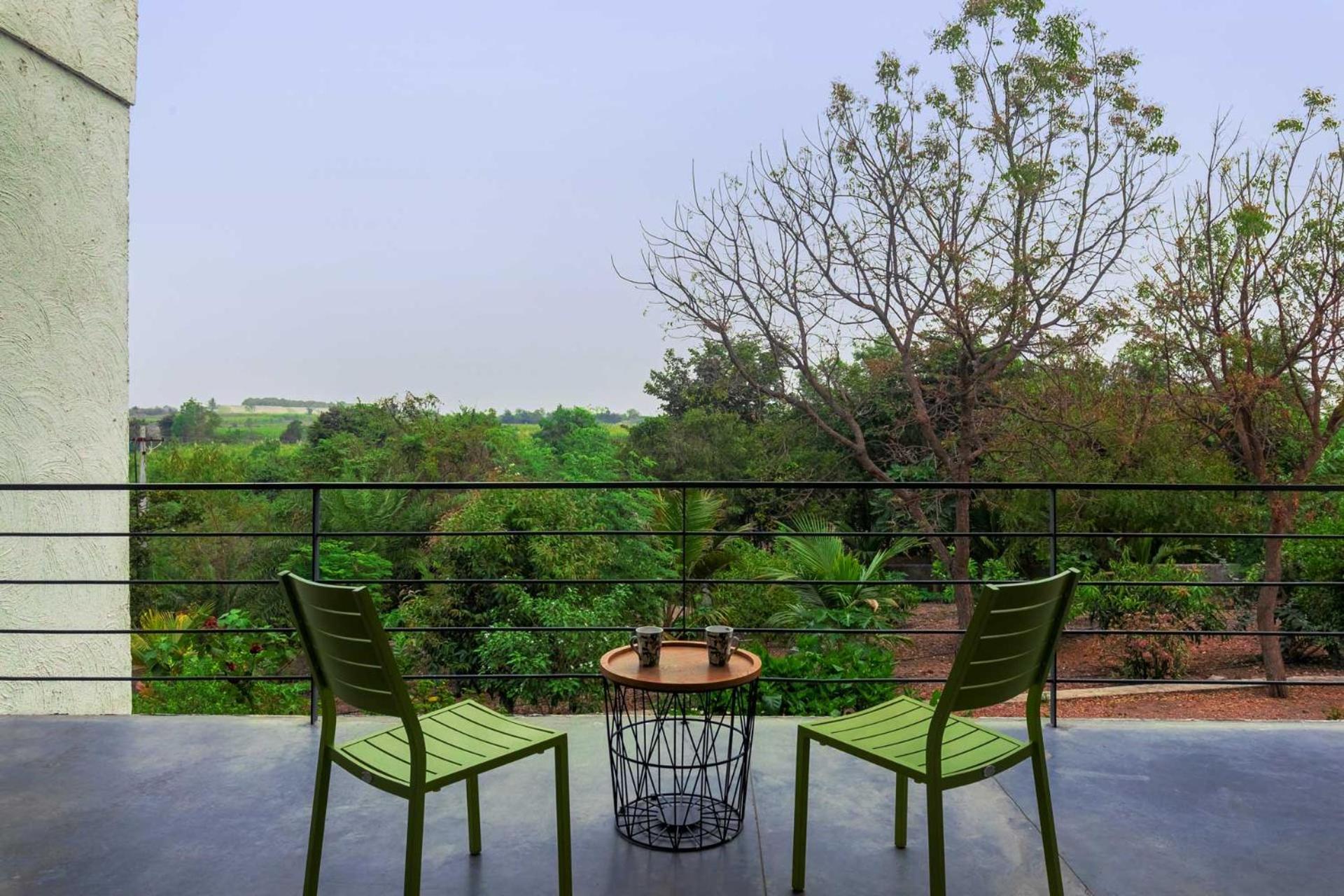 Open House By Stayvista - Nestled In Nature, Featuring A Swimming Pool & Expansive Lawn For A Serene Retreat Shikrapur المظهر الخارجي الصورة